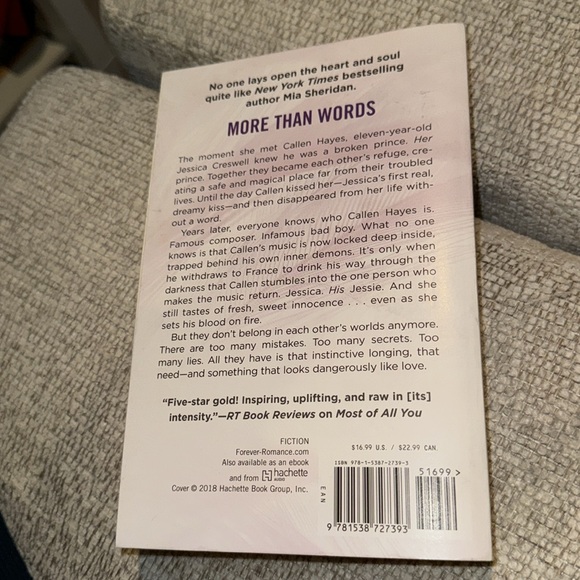 Beautiful Love Story Novel by Mia Sheridan 📖 “More Than Words” - Picture 4 of 5